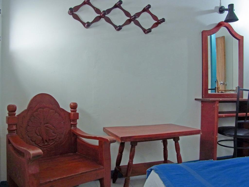 Niku Guesthouse Patong Exterior foto