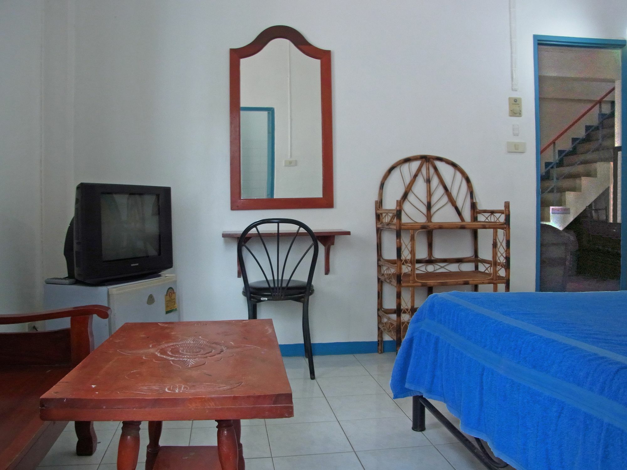 Niku Guesthouse Patong Exterior foto