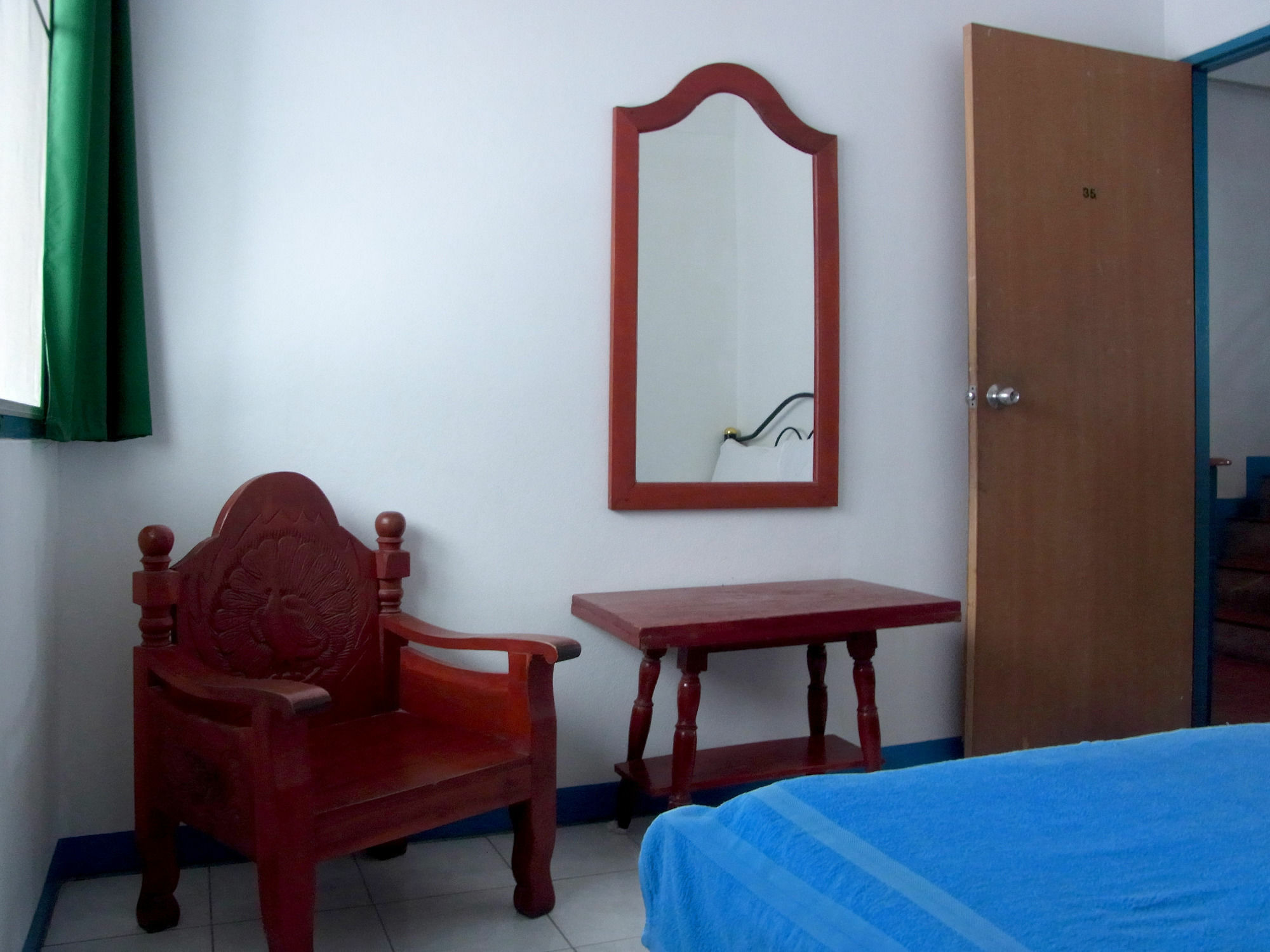 Niku Guesthouse Patong Exterior foto