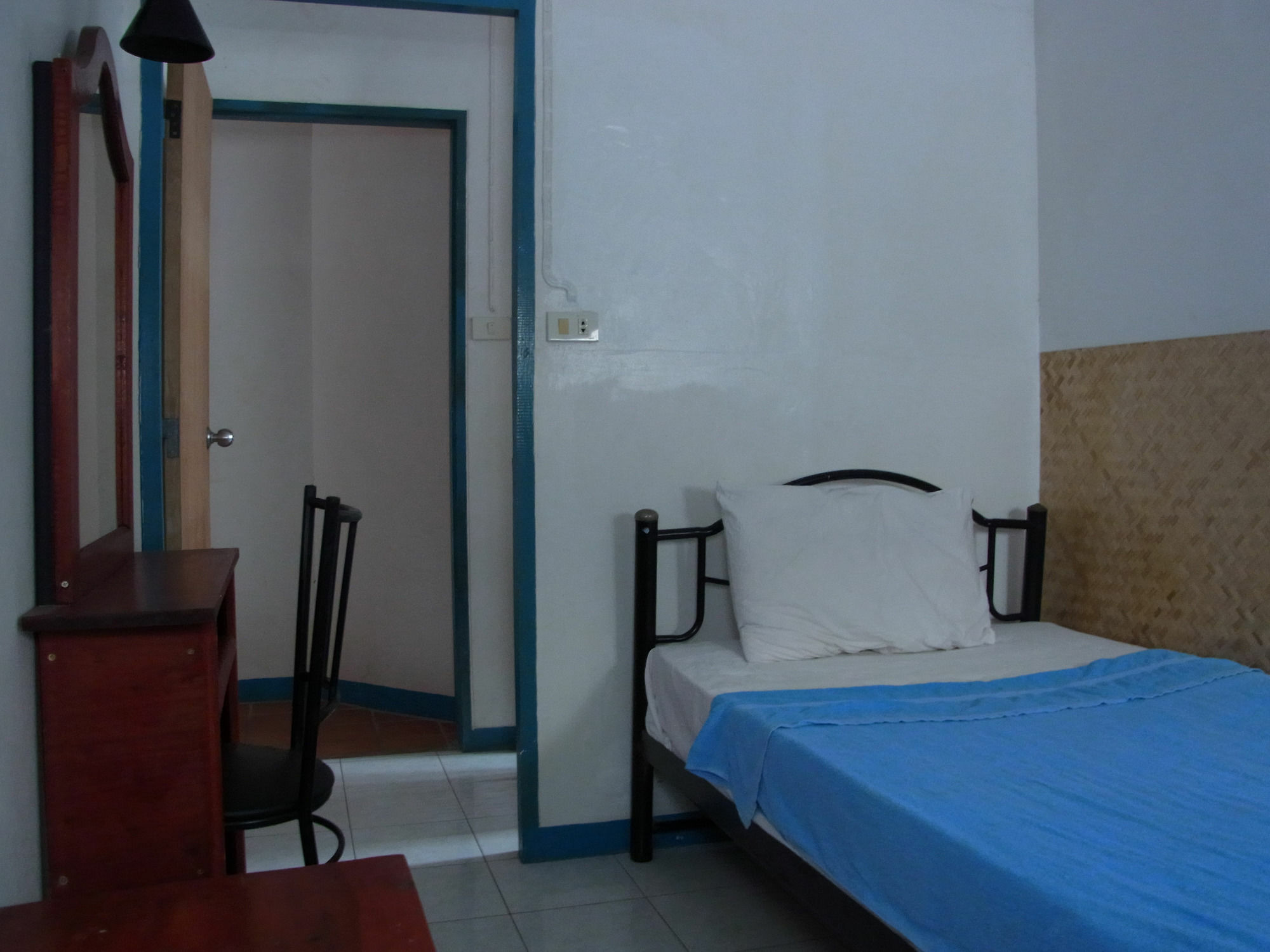 Niku Guesthouse Patong Exterior foto